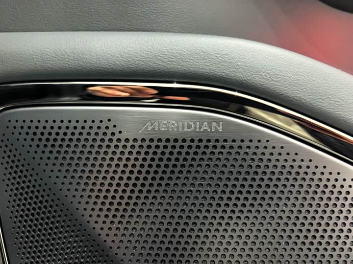 Фото 14 - HiPhi X