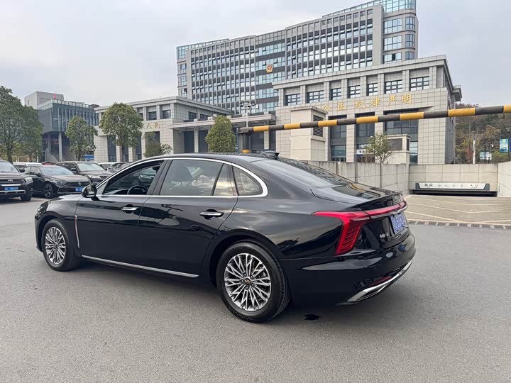 Фото 5 - Hongqi H5