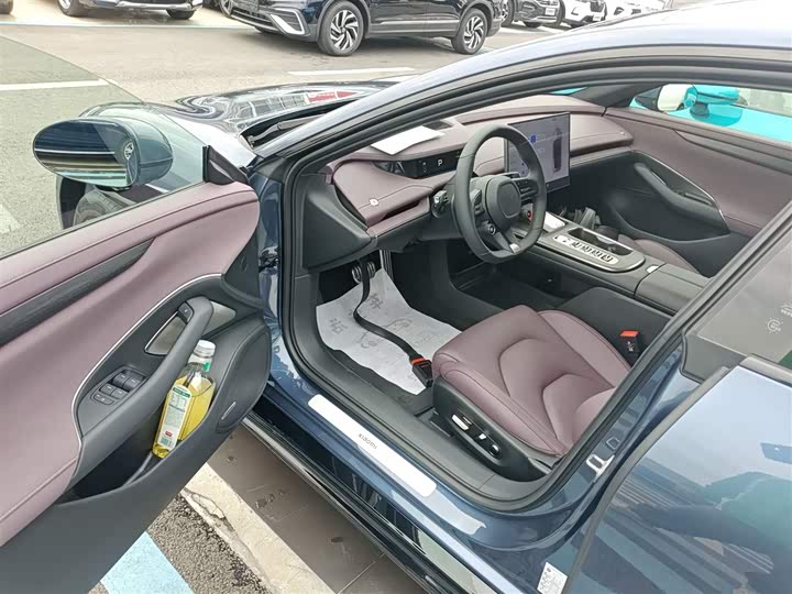 Фото 13 - Xiaomi SU7