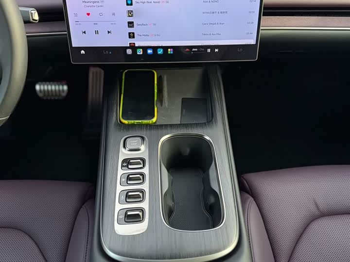 Фото 15 - Xiaomi SU7