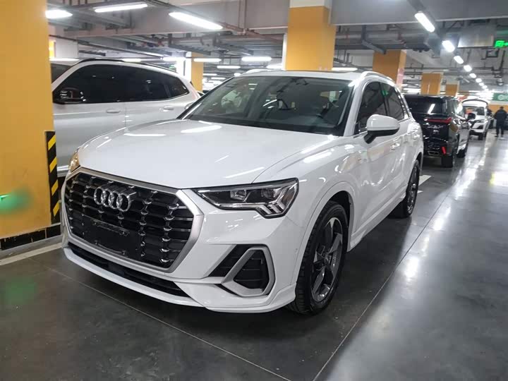 Фото 2 - Audi Q3