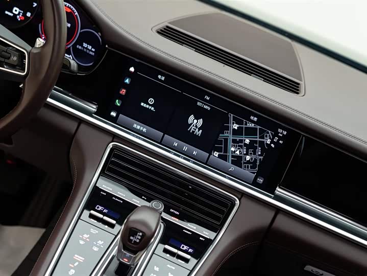 Фото 15 - Porsche Panamera