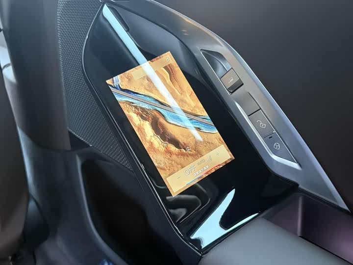 Фото 19 - BMW 7 Series