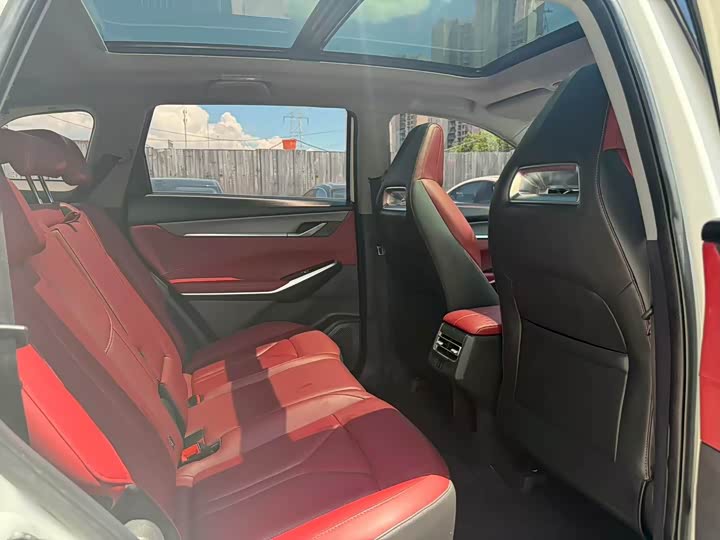 Фото 13 - Changan CS75 Plus