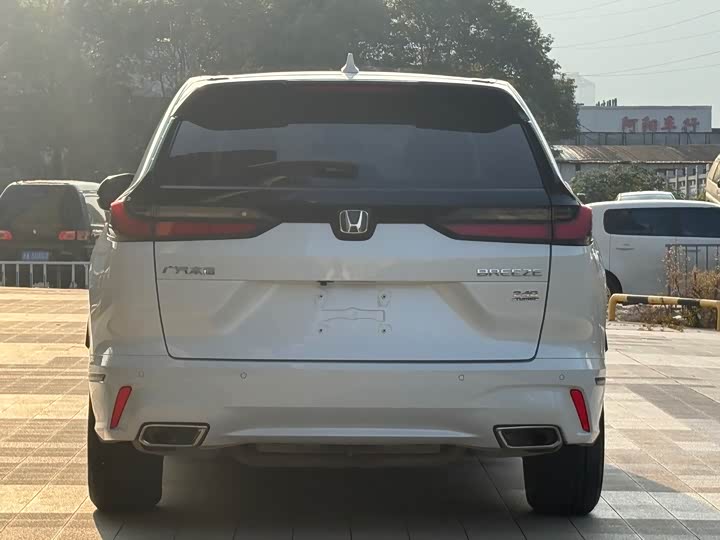 Фото 8 - Honda Breeze