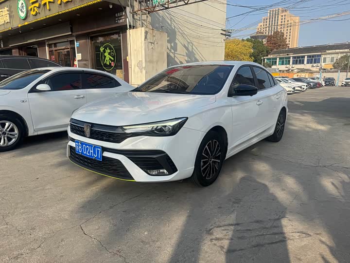 Фото 1 - Roewe i5