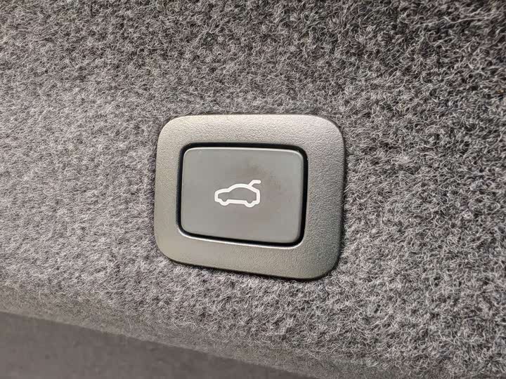 Фото 13 - Xiaomi SU7