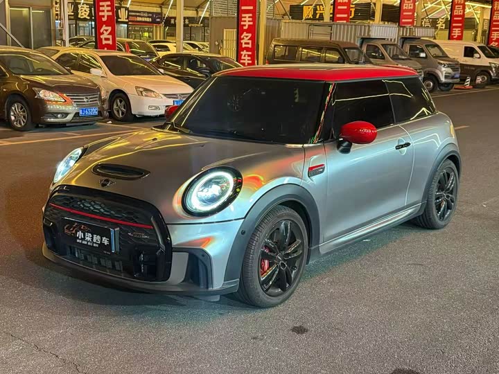 Фото 1 - Mini Countryman JCW
