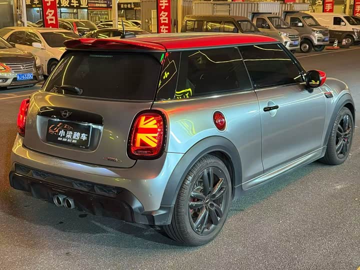 Фото 2 - Mini Countryman JCW
