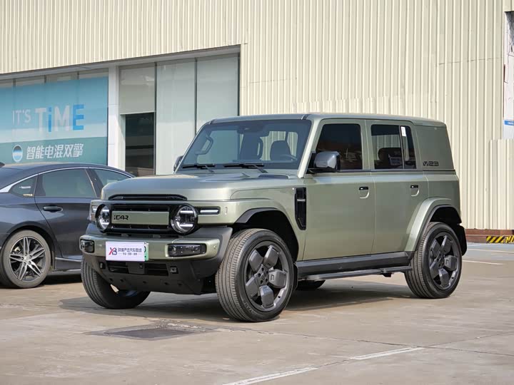 Фото 1 - Chery iCar V23