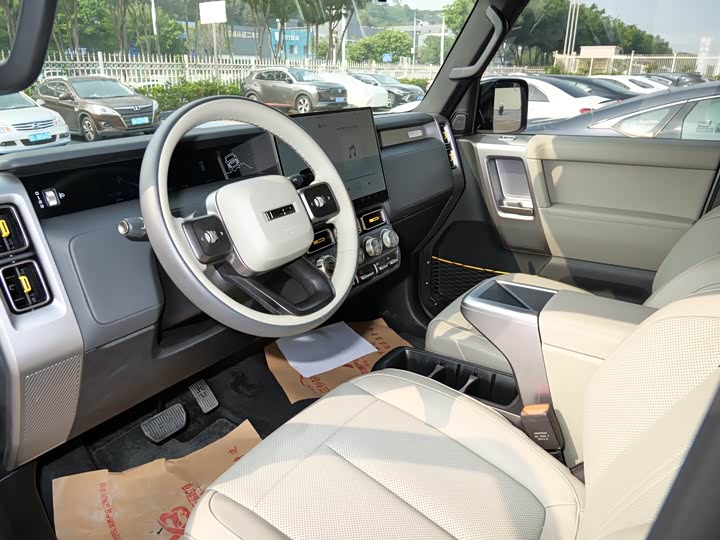 Фото 12 - Chery iCar V23