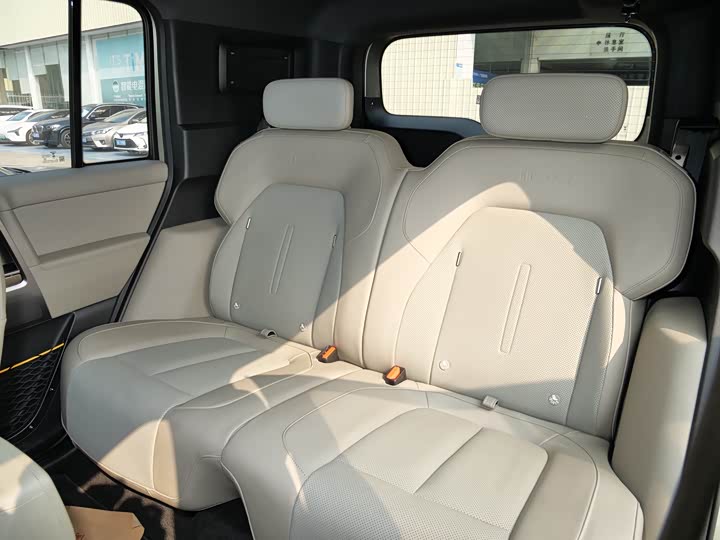 Фото 16 - Chery iCar V23