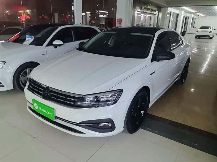 Фото 1 - Volkswagen Lamando L