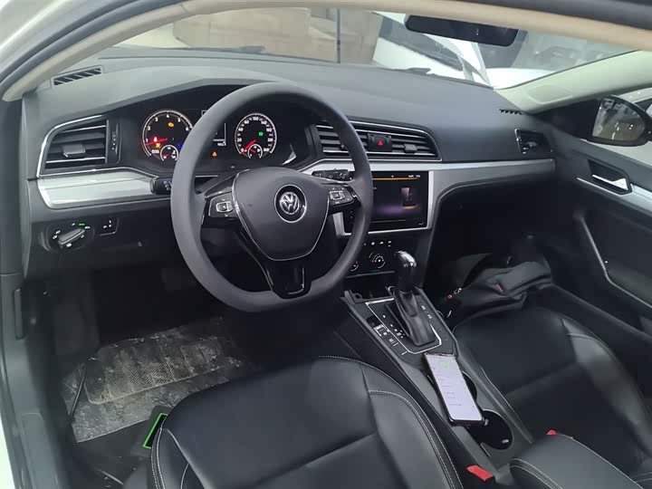 Фото 10 - Volkswagen Lamando L