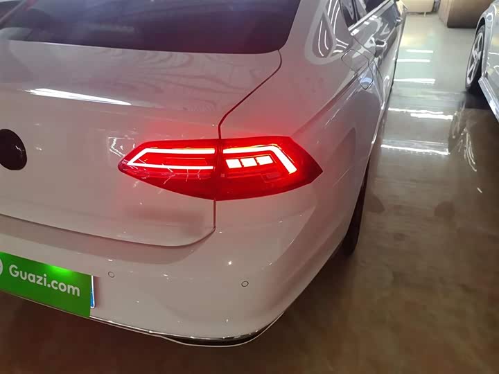 Фото 8 - Volkswagen Lamando L