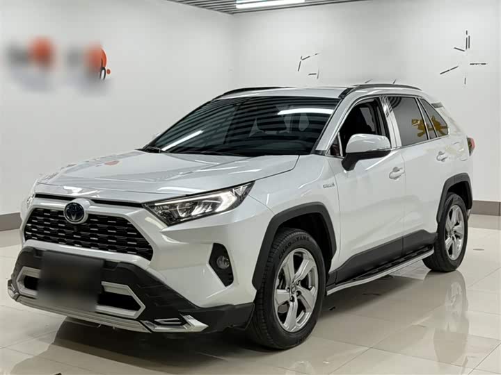 Фото 1 - Toyota RAV4