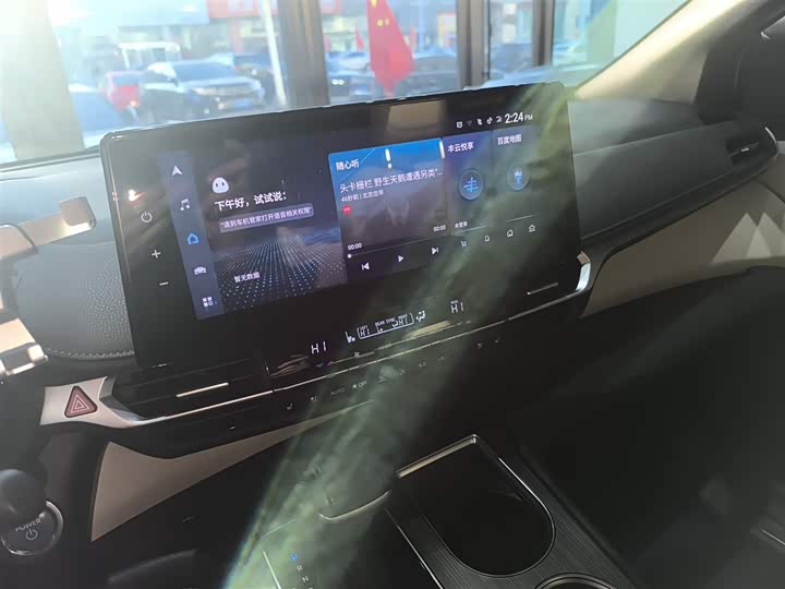 Фото 13 - Toyota Sienna