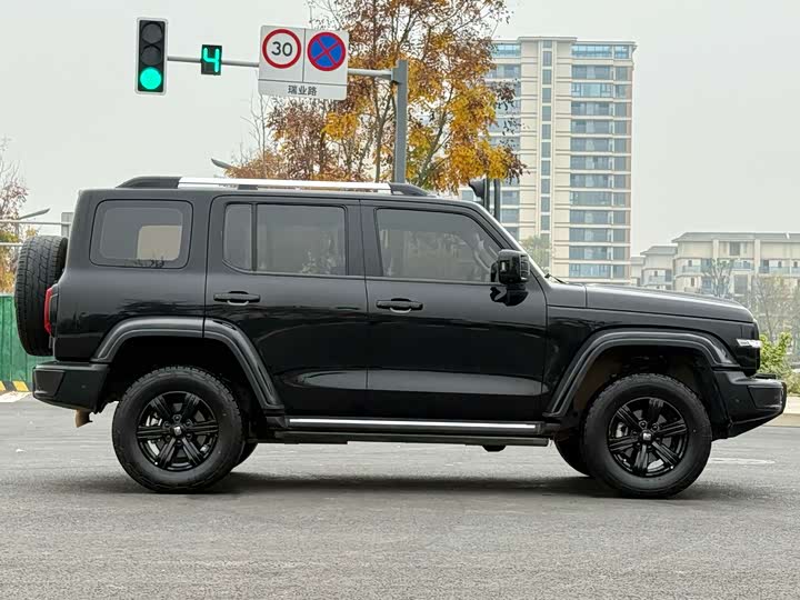 Фото 8 - Tank 300