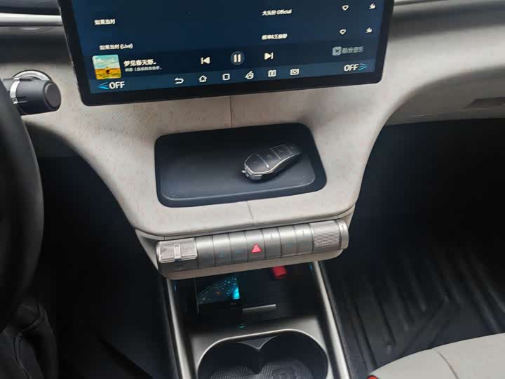 Фото 21 - BYD Dolphin