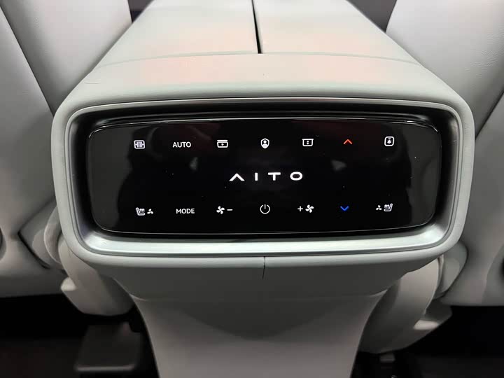 Фото 21 - Aito M9