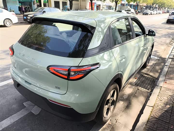 Фото 7 - Geely Galaxy Geome