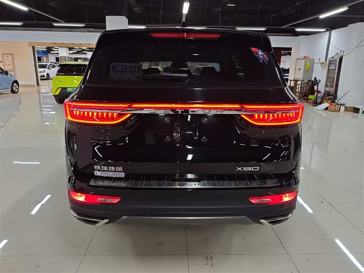 Фото 6 - Jetour X90