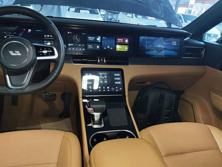 Фото 13 - LiXiang One