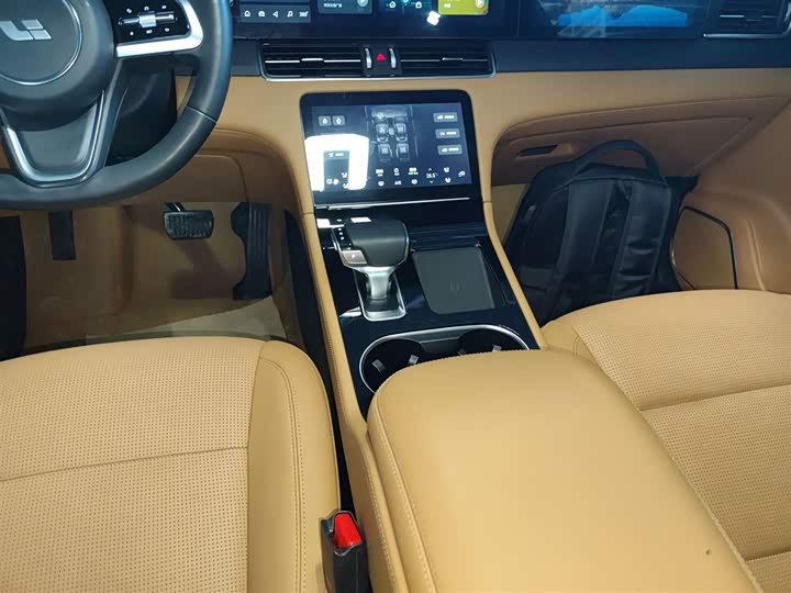 Фото 14 - LiXiang One