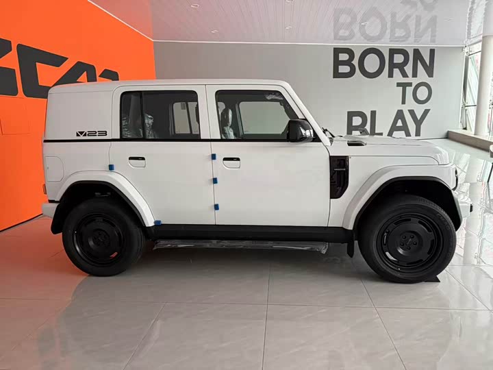 Фото 3 - Chery iCar V23