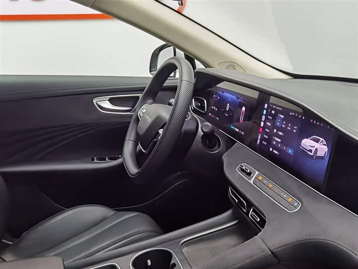 Фото 22 - Roewe D7