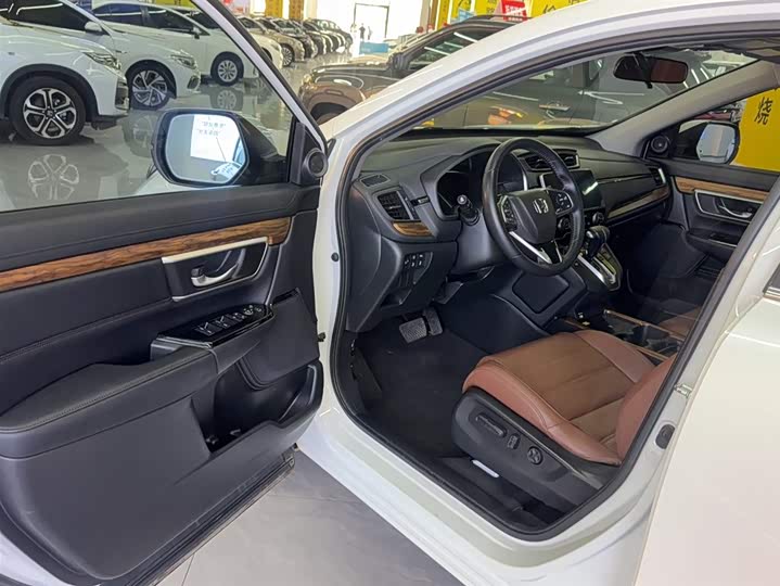 Фото 9 - Honda CR-V