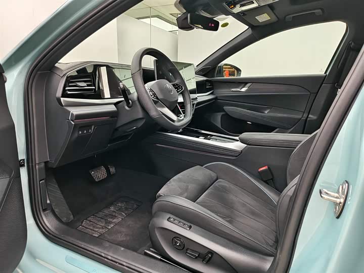 Фото 11 - Volkswagen Passat