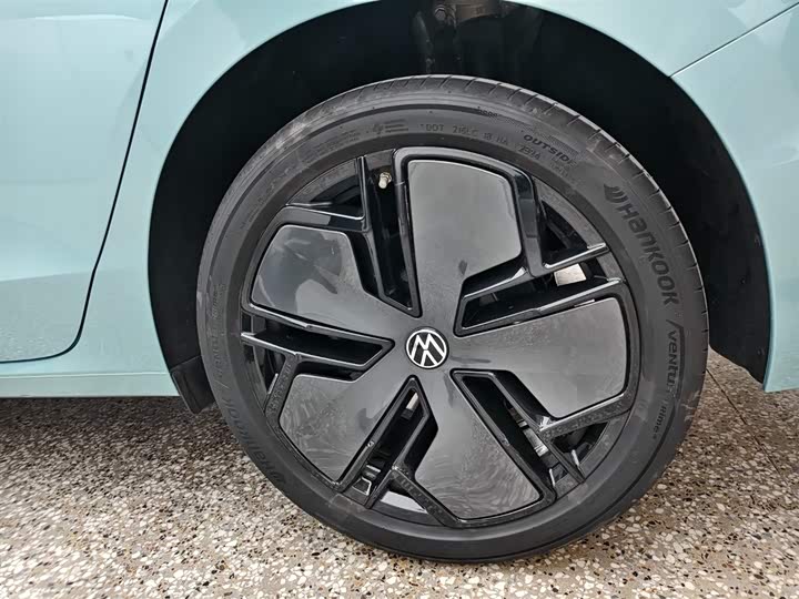 Фото 7 - Volkswagen Passat