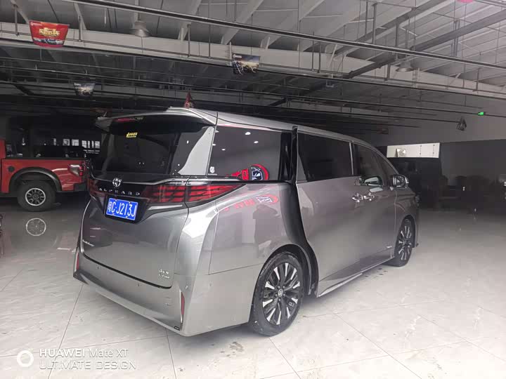 Фото 14 - Toyota Alphard