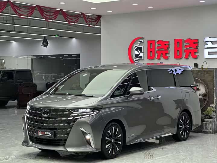 Фото 3 - Toyota Alphard