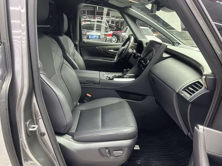 Фото 4 - Toyota Alphard