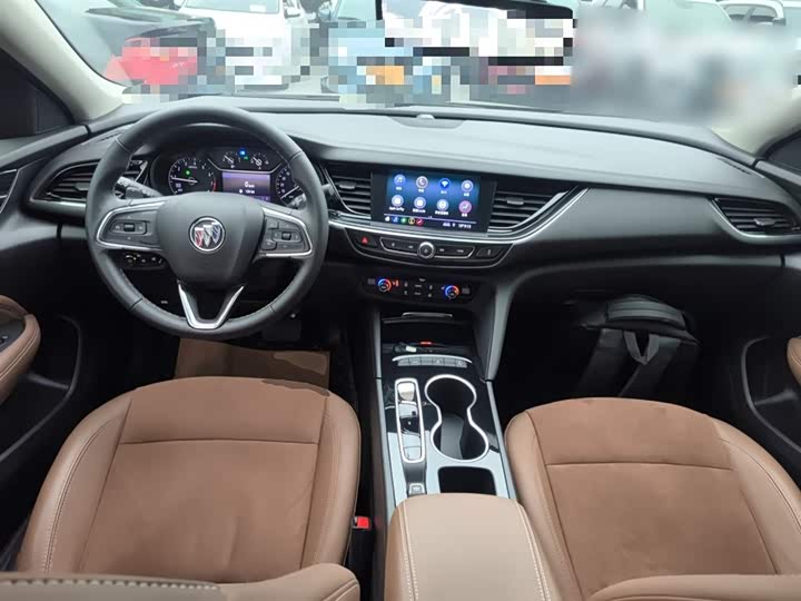 Фото 10 - Buick Regal