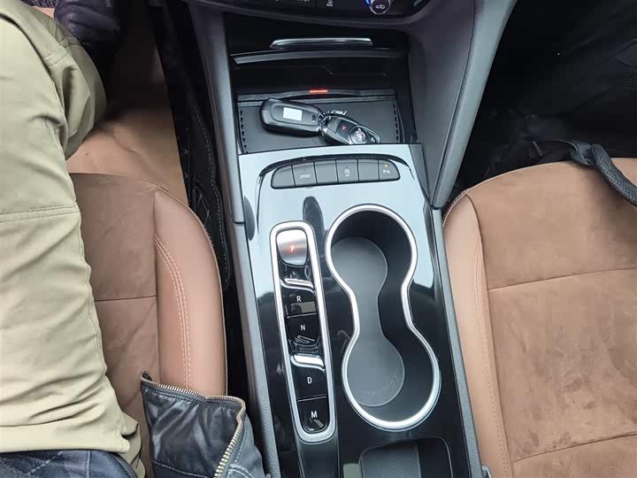 Фото 14 - Buick Regal