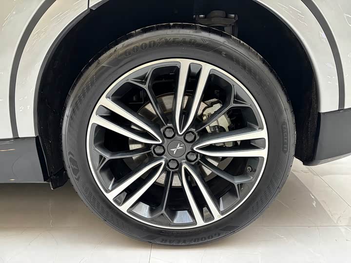 Фото 9 - XPeng G6