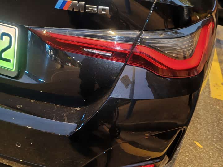 Фото 21 - BMW i4