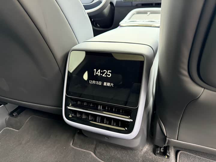 Фото 17 - XPeng G7