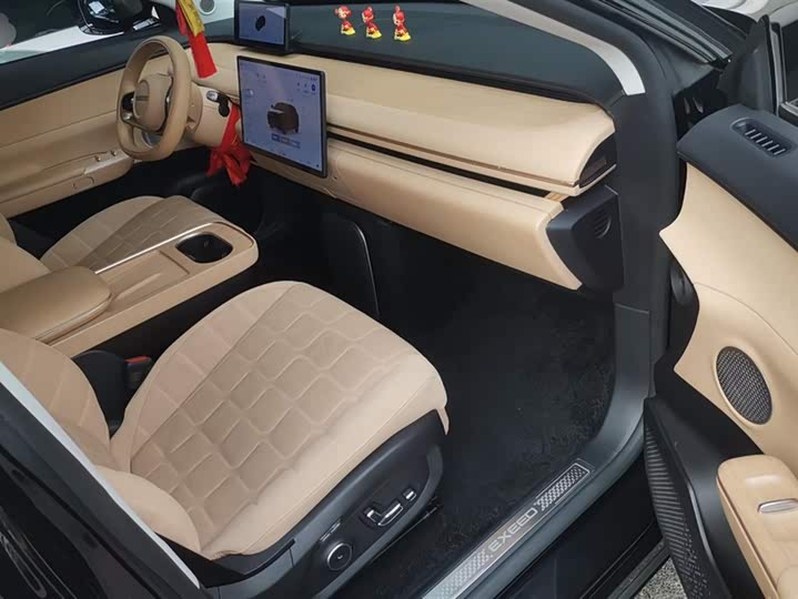 Фото 8 - Exeed Sterra ET