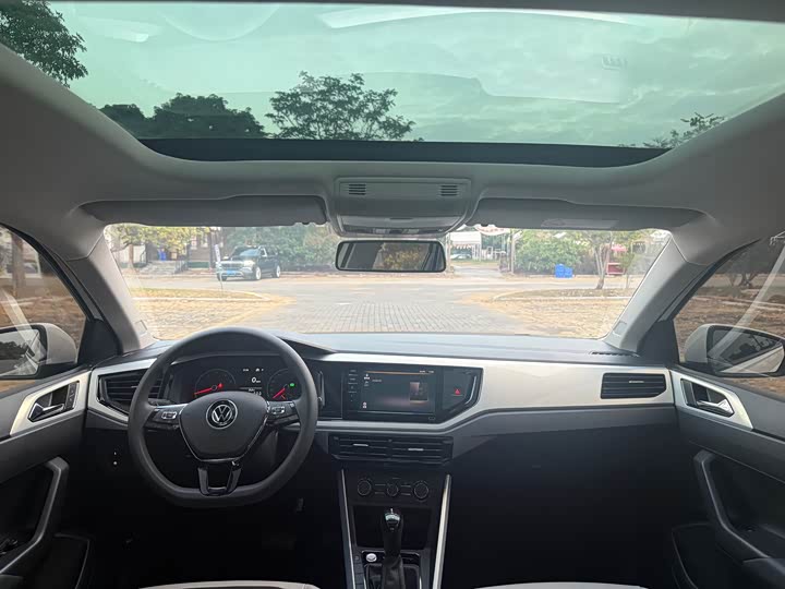 Фото 11 - Volkswagen Polo