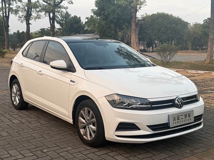 Фото 3 - Volkswagen Polo