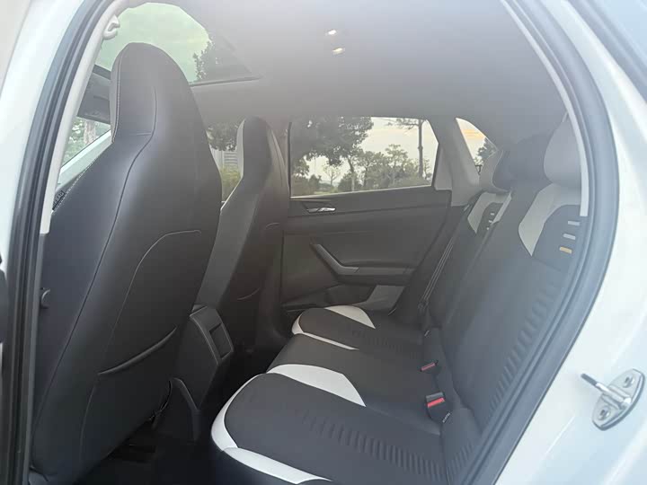 Фото 6 - Volkswagen Polo