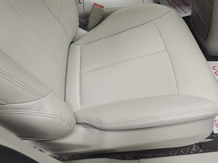 Фото 8 - Buick GL8 ES