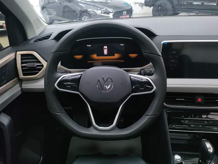 Фото 4 - Volkswagen Tharu