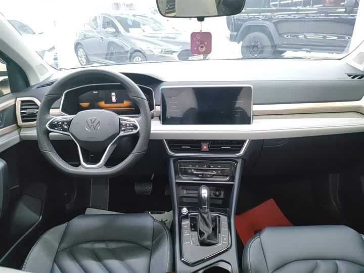 Фото 6 - Volkswagen Tharu