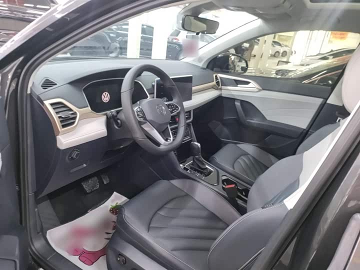 Фото 8 - Volkswagen Tharu