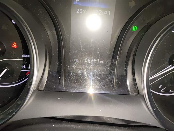 Фото 5 - Toyota Camry